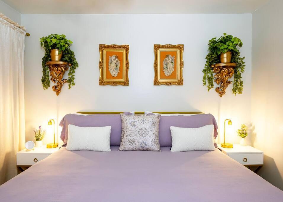 Golden - King Bed & Swimming Pool! Tempe